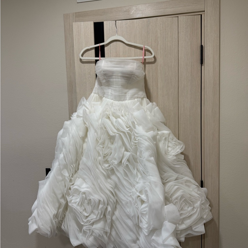 Elegant White Strapless Midi Dress